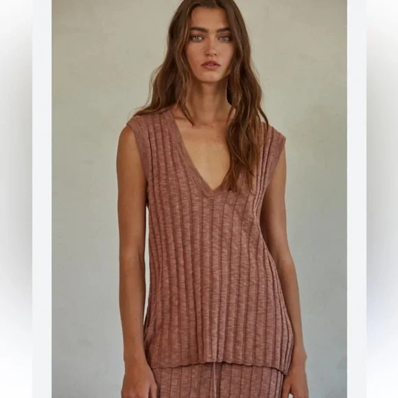 Free People Beach Linen Blend Veda Sweater Vest Ribbed V-Neck Sleeveless - Picture 5 of 10